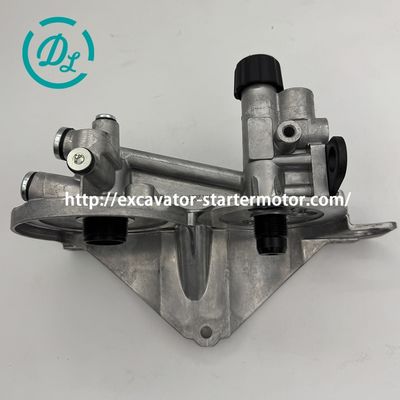 8148587 ヴォルヴォ・ペンタ 燃料フィルター ブラケットヘッド FM12 トラックエンジン部品